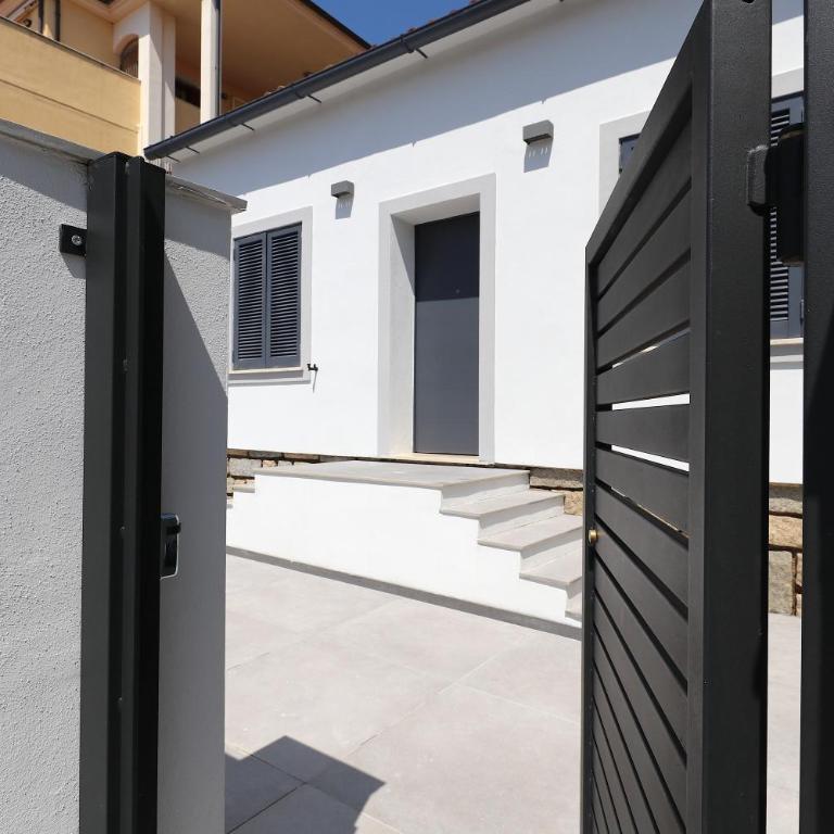 Fontana Suite - 1-Bedroom Apartment with Terrace, Aldo Moro Olbia - One-Bedroom Family Apartment - 13