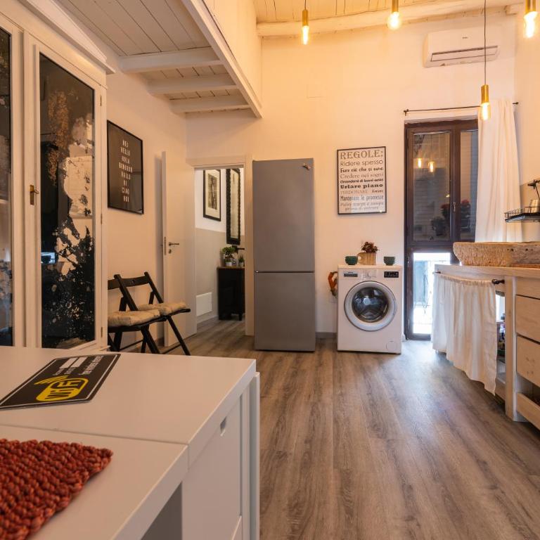 ELLY HOLIDAY HOUSE - Two-Bedroom House - 5