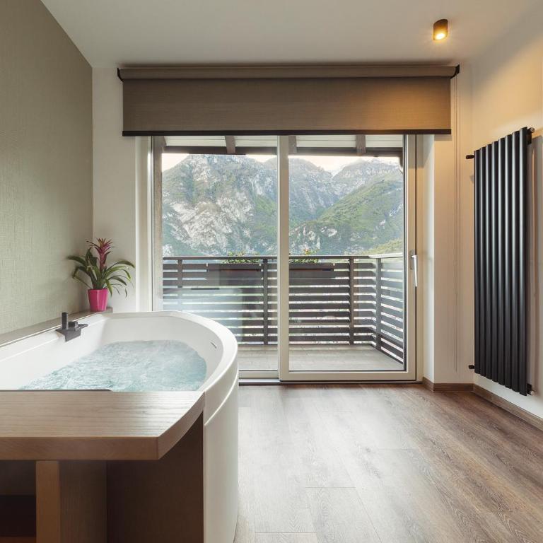 Hotel Castel Mani - Suite mit Whirlpool - 2