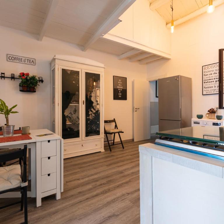 ELLY HOLIDAY HOUSE - Two-Bedroom House - 24
