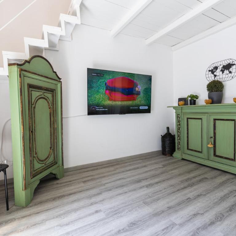 ELLY HOLIDAY HOUSE - Two-Bedroom House - 26