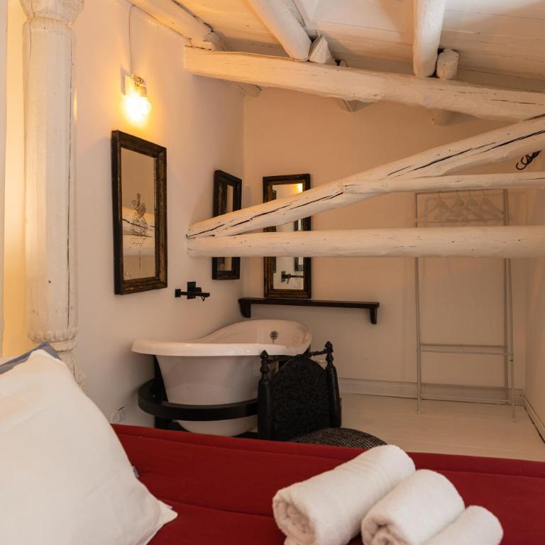 ELLY HOLIDAY HOUSE - Two-Bedroom House - 40