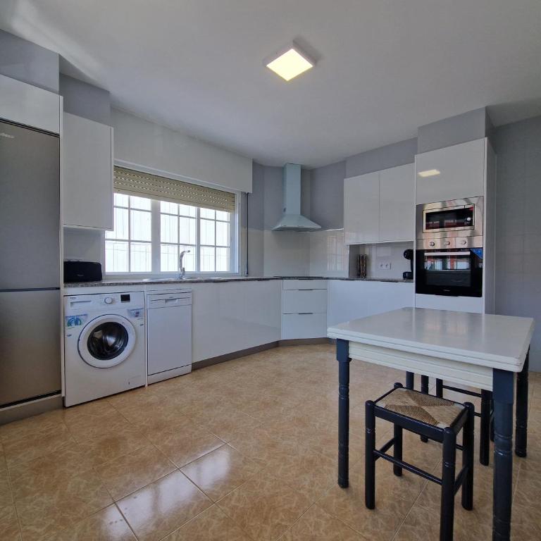 Bonito piso a de Candela en O Grove - Apartamento - 1