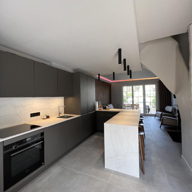Casa iKa Port Grimaud - Maison 4 chambres + amarrage - Villa - 10