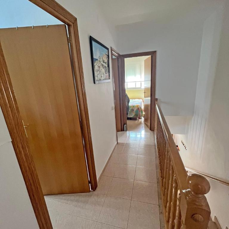 CASA EN VILAFORTUNY CON BARBACOA PISCINA COMUNITARIa - Two-Bedroom House - 4