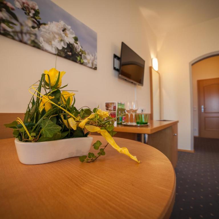 Gasthof Mauthner Zum Kirchenwirt - Hotel Garni - Doppelzimmer mit Balkon - 15