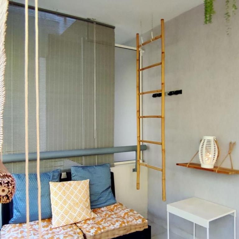 RAVAS Studio climatisé terrasse proche commerces - Apartment mit 1 Schlafzimmer - 12