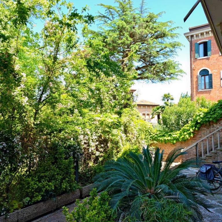 Leo's House with Garden - Apartamento de 2 dormitorios - 1