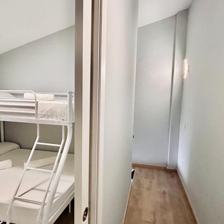 Duplex Sant Jordi Puerto Cambrils - Three-Bedroom Apartment - 20