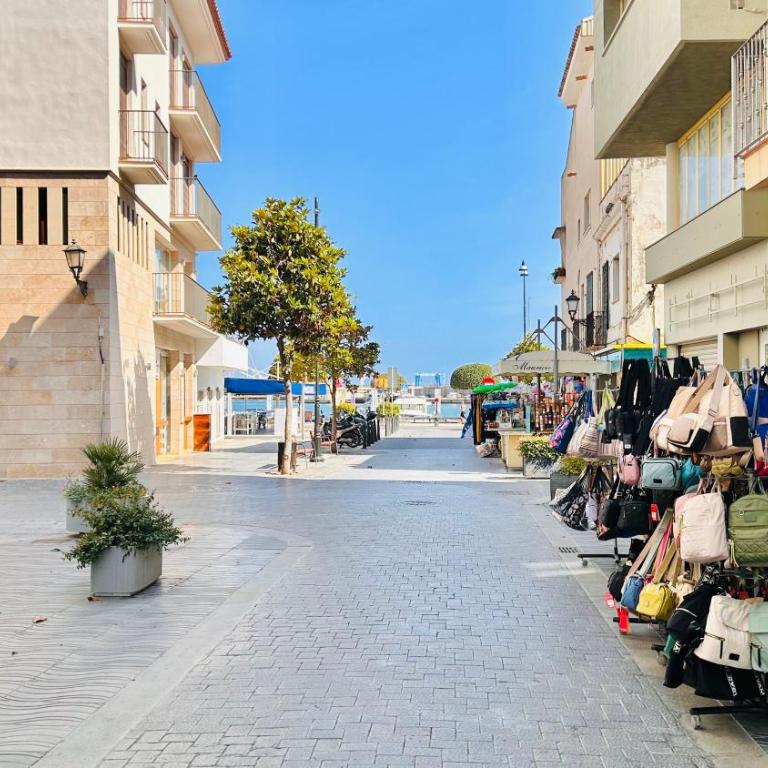 Duplex Sant Jordi Puerto Cambrils - Three-Bedroom Apartment - 27