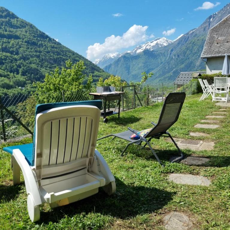 CHALETS JEANNE & ARNOL à Allemond - Grand Domaine Alpe d'Huez - Chalet 3 Chambres - 12