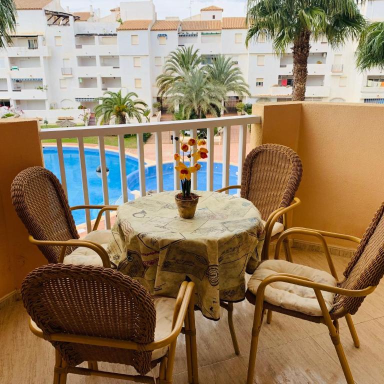 LMHA 09 Marinesco 2, 2 Bedroom, 2 Bathroom Apartment with Pool View La Manga - Apartamento - 10