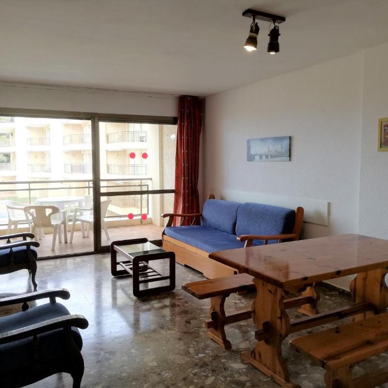 Cala Llenguadets - Two-Bedroom Apartment - 3