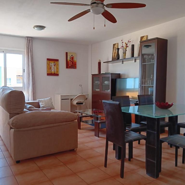 Brisas Fuerteventura: optic fiber,solarium,BBQ - Two-Bedroom Apartment - 3