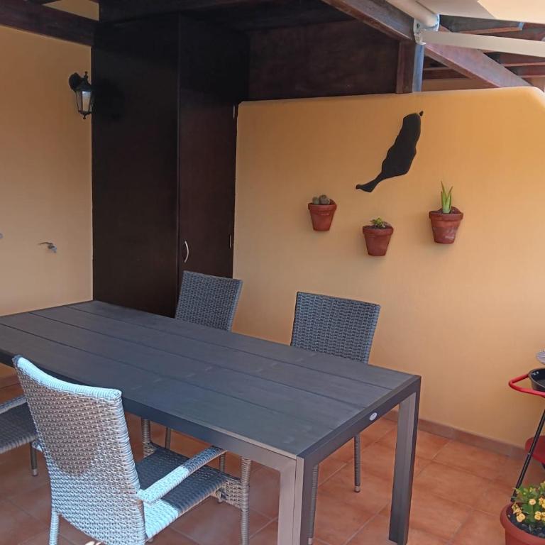 Brisas Fuerteventura: optic fiber,solarium,BBQ - Two-Bedroom Apartment - 5