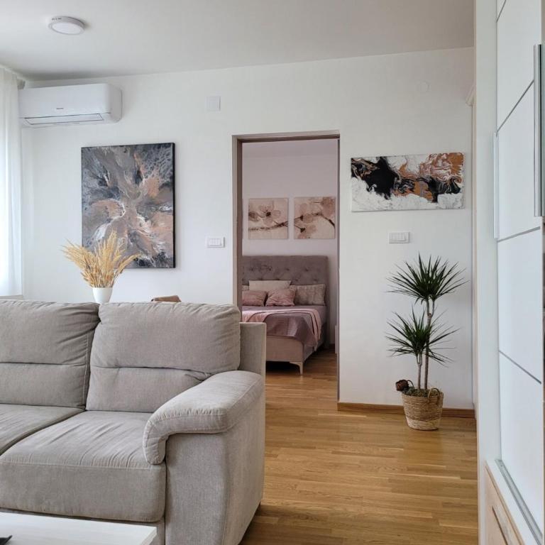 Omnia - One-Bedroom Apartment - 42