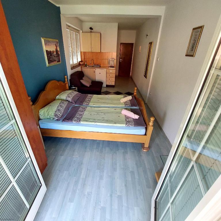 Apartmani Baia vista Apartments - Standardni Trokrevetni Studio - 6