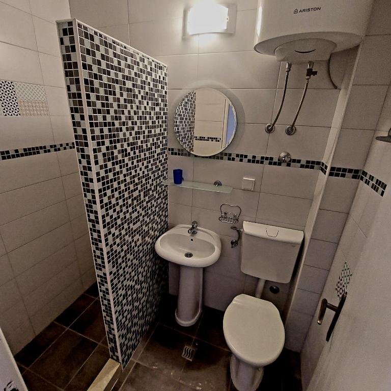 Apartmani Baia vista Apartments - Standardni Trokrevetni Studio - 5