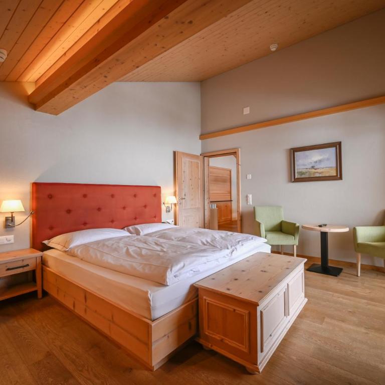Romantik Hotel Schweizerhof - Superior Suite mit 2 Schlafzimmern mit Blick auf den Eiger - 9