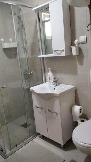 Студия для отдыха или проживания - One-Bedroom Apartment - 6
