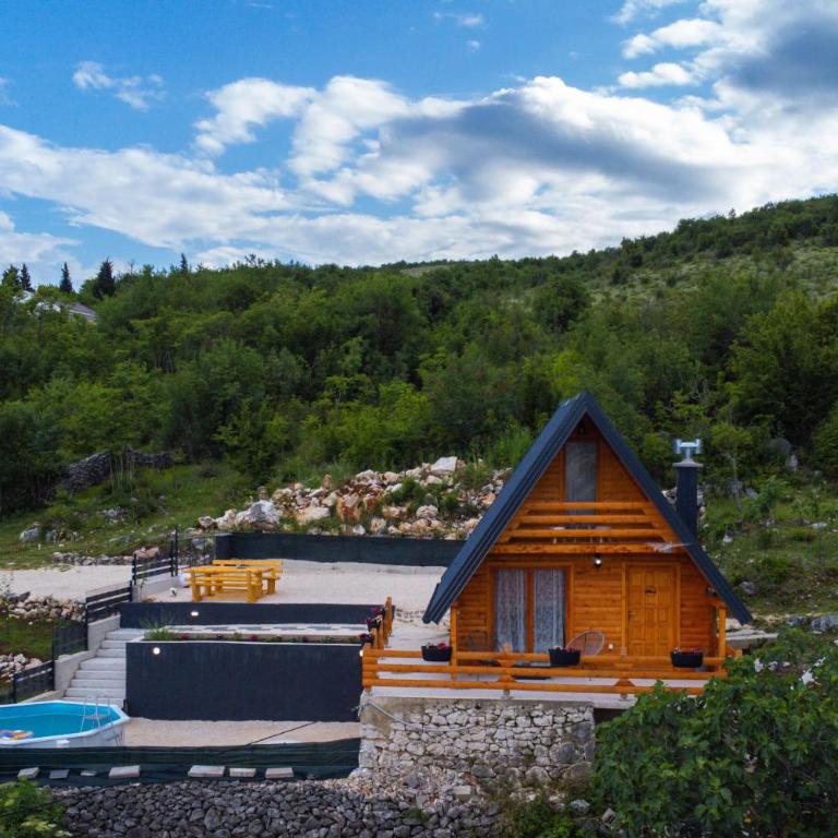 Sweet Cottage - One-Bedroom House - 51