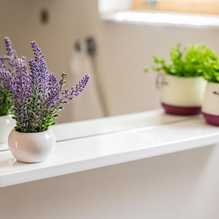 Sweet Cottage - One-Bedroom House - 68