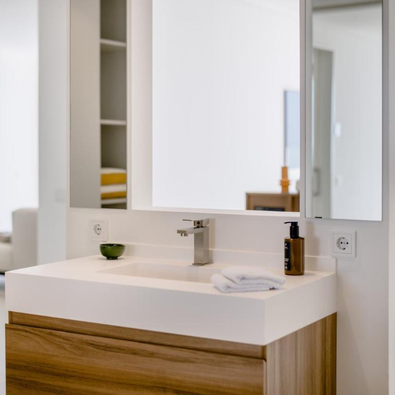 THE FLAG HOTEL Marbella, Estepona Adult Recommended - Suite Grand con vistas al mar - 11