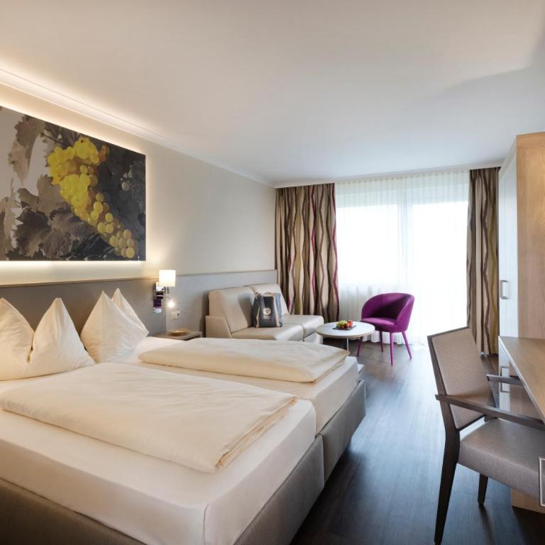 Vitalhotel der Parktherme - inkl Thermeneintritt & Sauna - Familienzimmer mit Balkon - 2