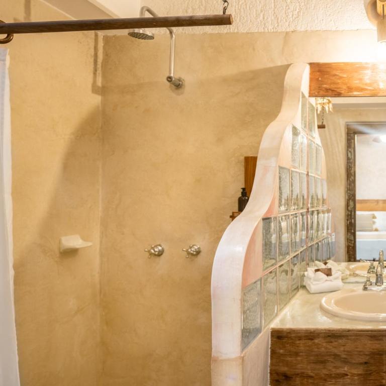 Hotel Casa Colibri - King Room with Sea View - 9