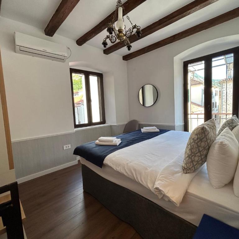 Kotor Nest - Apartment with Terrace - 11