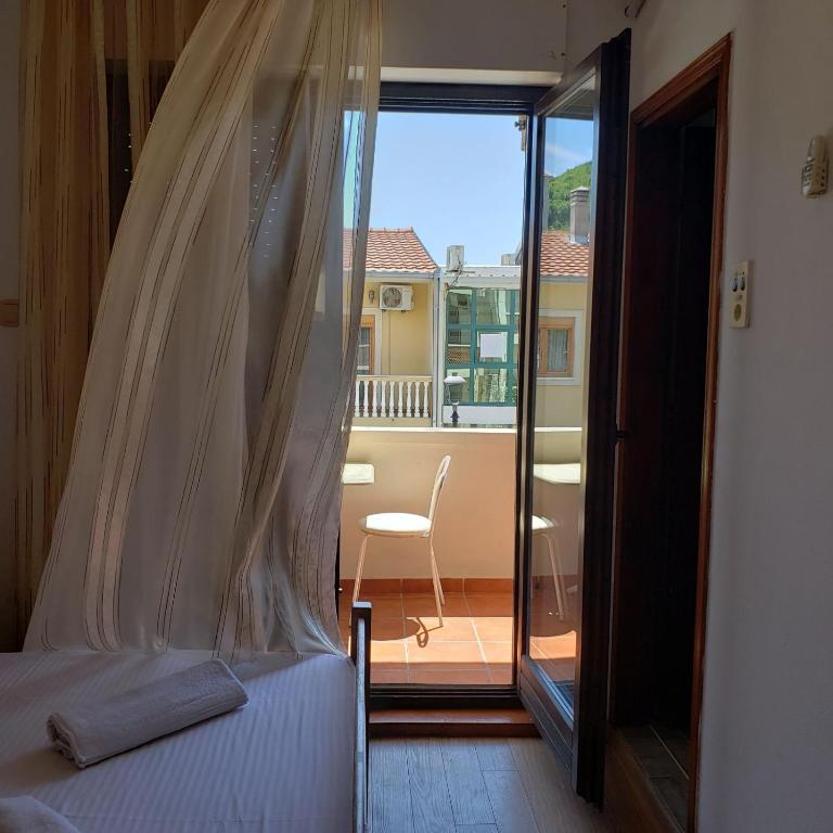 Brisku Rooms - Triple Room - 3