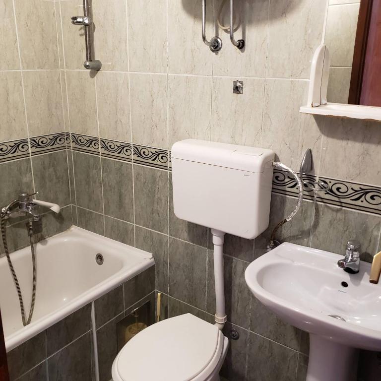 Brisku Rooms - Budget Triple Room - 5
