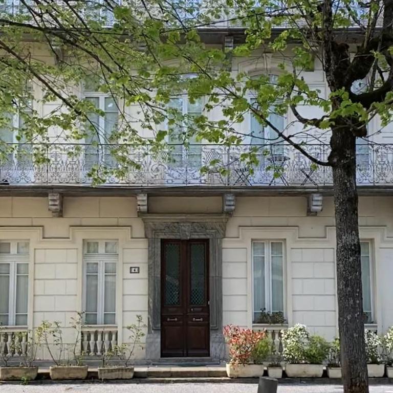Ground Floor - Hauseman Building close to Thermes - Apartamento de 2 dormitorios - 25