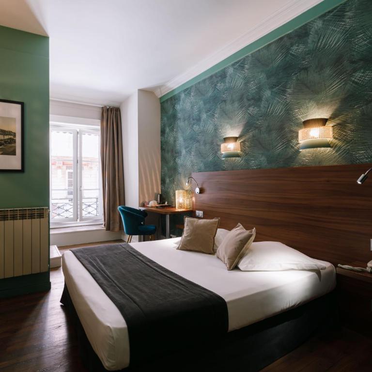 Hôtel du Dauphin - Chambre Double Supérieure - 2