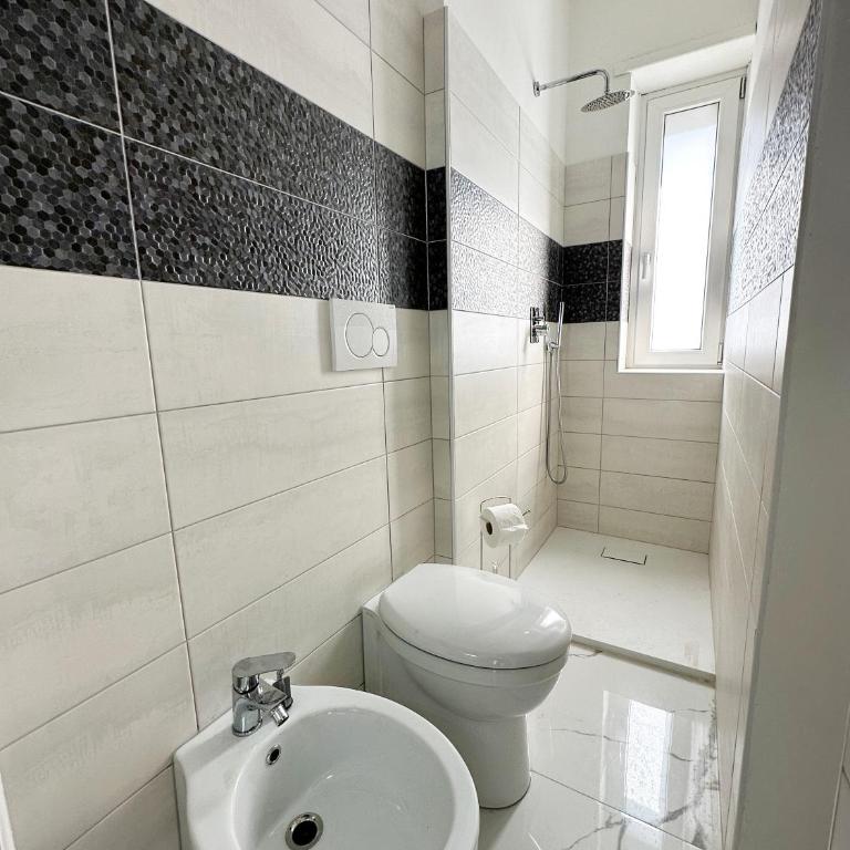 WH-Maison Du Soleil-Attico Monolocale con Parcheggio Gratuito e Grande terrazza - A 5 minuti dal centro - Wifi - Monolocale - 15