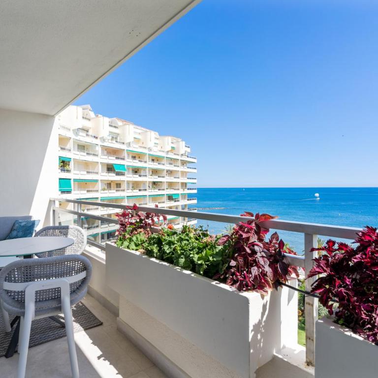 Fully renovated frontline flat - Apartamento de 2 dormitorios - 6