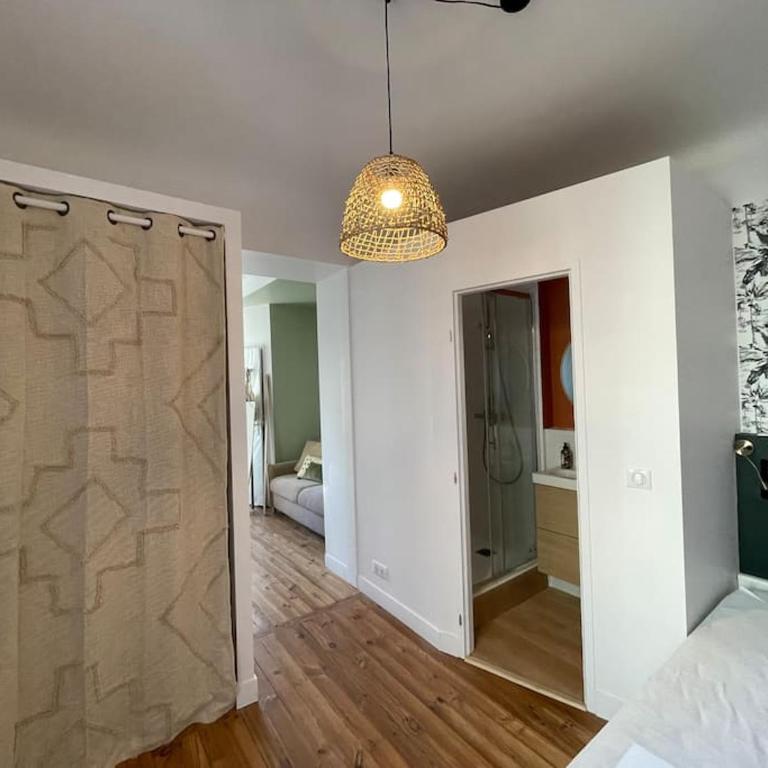 Studio Biarritz 2 min Halles, 3 min plages, plein centre. - Appartement 1 Chambre - 6