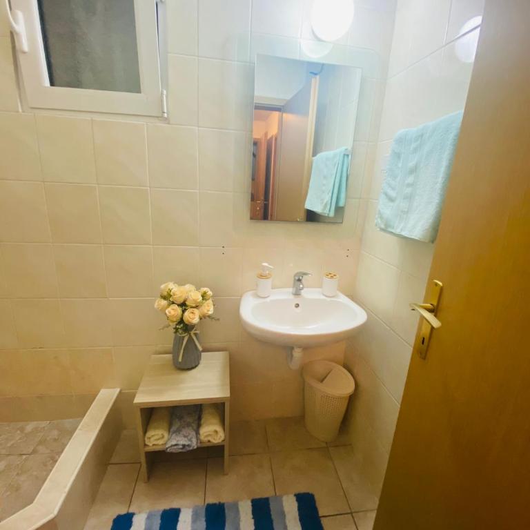 Miomir Perazic Apartments - Apartment with Sea View - 10