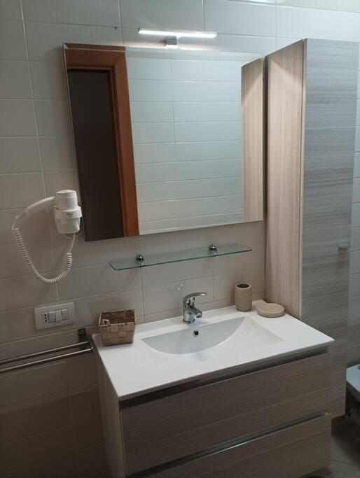 A casa di Laura - Appartamento con 2 Camere da Letto - 7