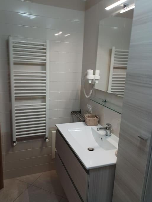 A casa di Laura - Appartamento con 2 Camere da Letto - 12