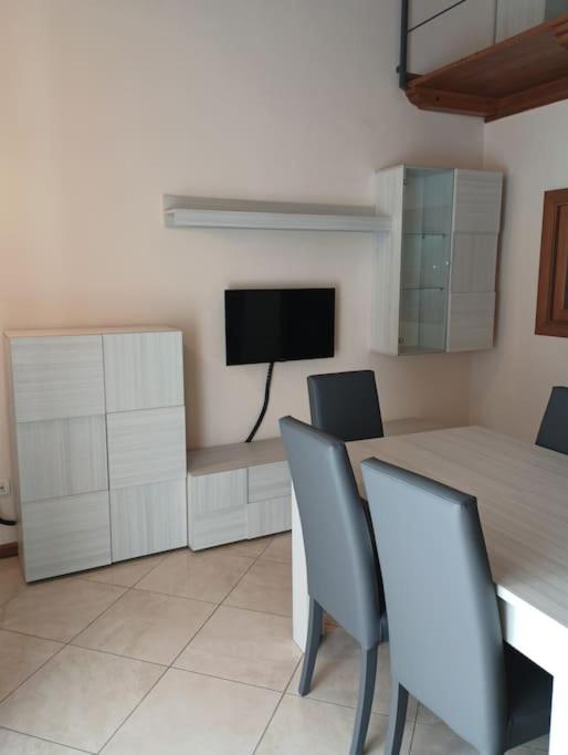 A casa di Laura - Appartamento con 2 Camere da Letto - 48