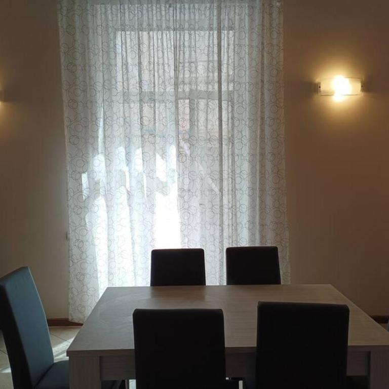 A casa di Laura - Appartamento con 2 Camere da Letto - 49