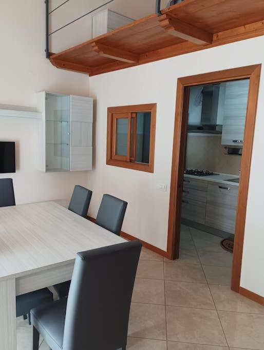 A casa di Laura - Appartamento con 2 Camere da Letto - 50