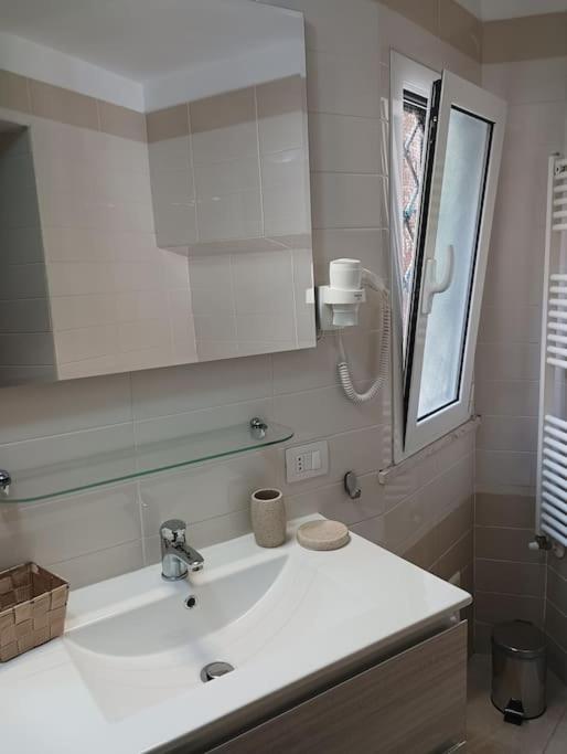 A casa di Laura - Appartamento con 2 Camere da Letto - 62