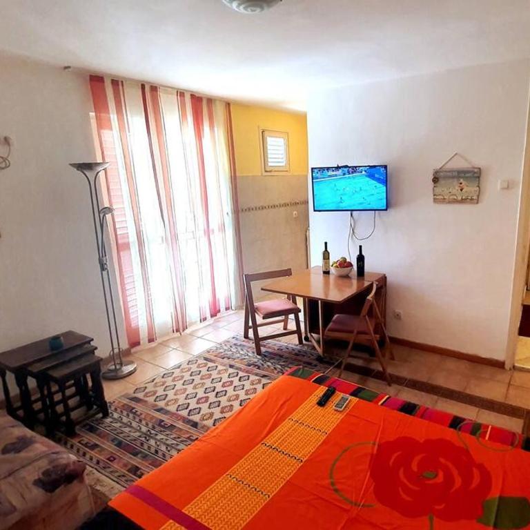 City center peaceful place in Budva - One-Bedroom Apartment - 6
