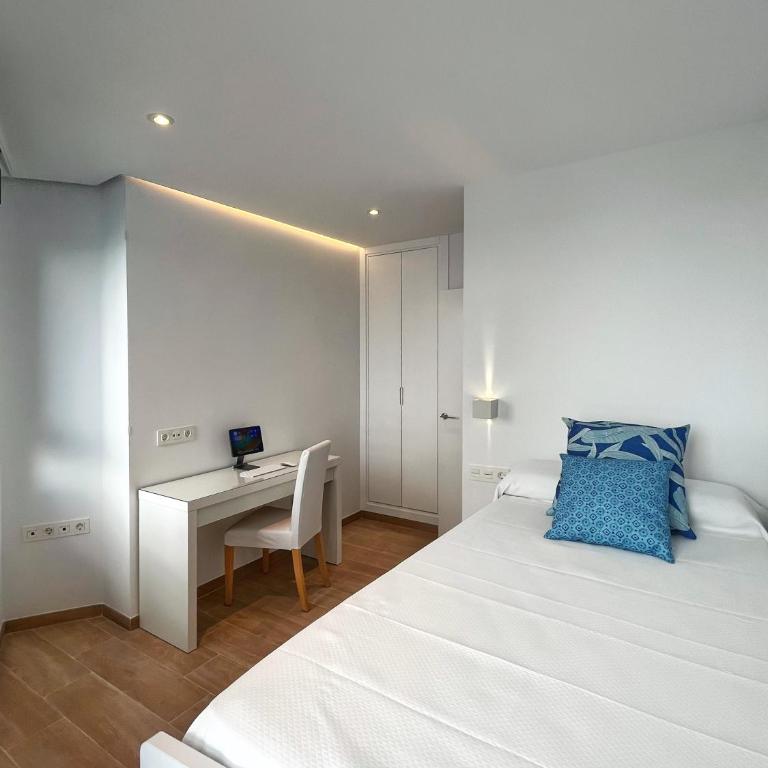 Coqueto apartamento con garaje - Apartamento de 2 dormitorios - 10