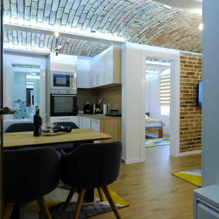 All seasons apartments Sarajevo with free parking - One-Bedroom Apartment - 22