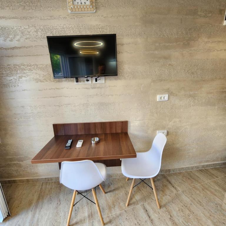 Ebra Lux Apartmani - Deluks Dvokrevetni Studio sa Bračnim Krevetom - 8