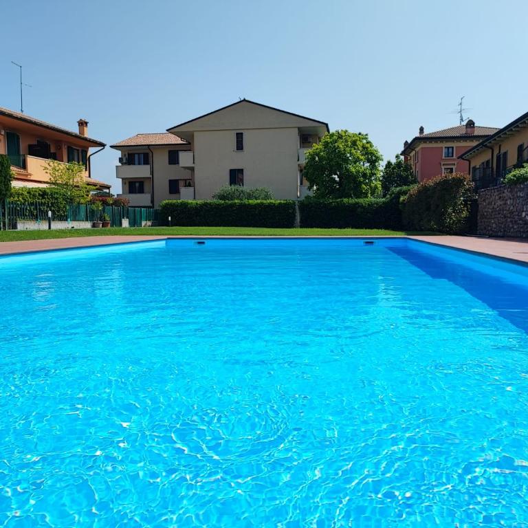 Private Garden Giardino Privato a Bardolino - House Amorino - Two-Bedroom Apartment with Private Garden - 3