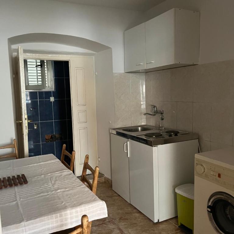 Old Town Escape - Central and Charming - One-Bedroom Apartment - 12
